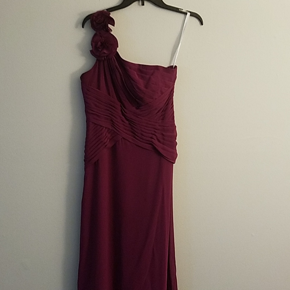 Long Sangria one shoulder bridesmaid dress size 4